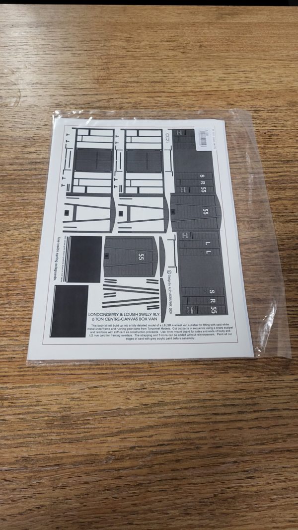 CC21 Londonderry and Lough Swilly Railway 6 ton Centre -Canvas Box Van