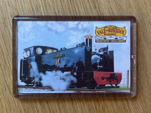Magnet of No.8 Llywelyn