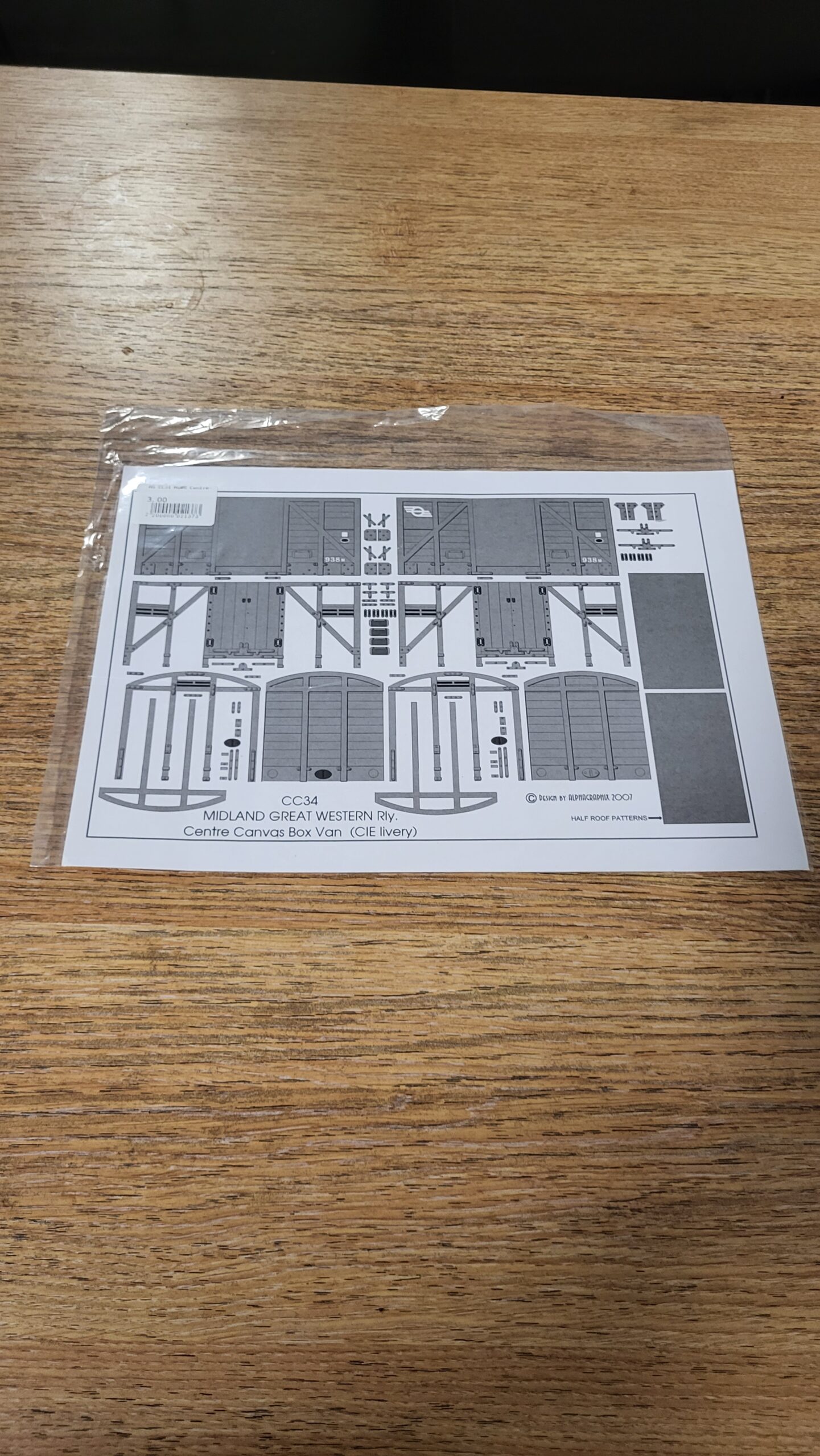 CC34 MGWR Centre Canvas Goods Van (CIE Livery)