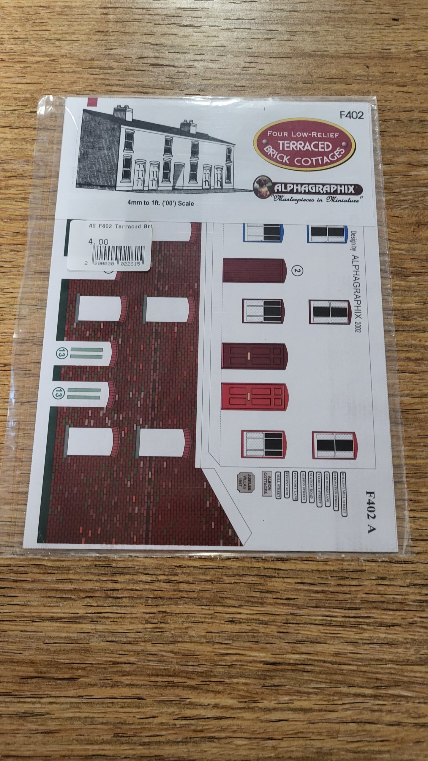 F402 Terraced Brick Cottage