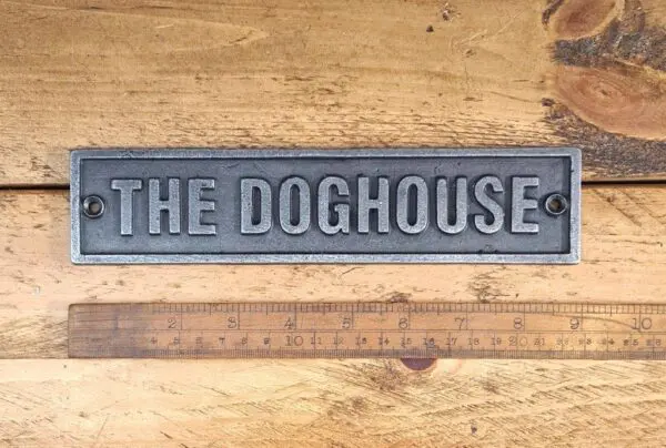 Adfix - Plaque (M20) "THE DOGHOUSE" Cast Antique Iron 40 x 230mm